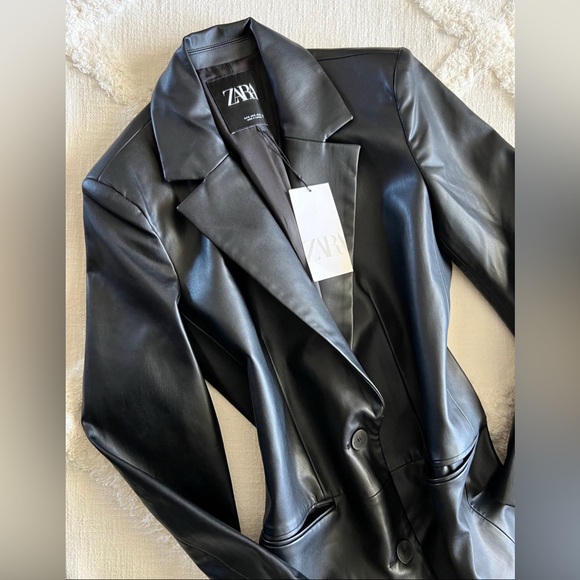 Zara Women's Black Coat - Picture 3 of 10